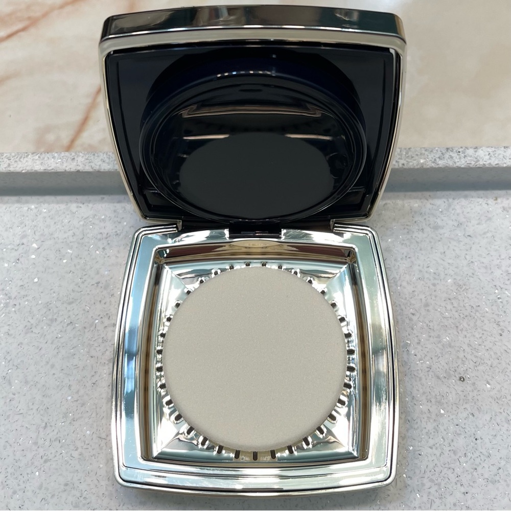 Estēe Lauder ~ 3C2 PEBBLE’ Double Wear Stay-in-Place Matte Powder Foundation NIB - Picture 9 of 16